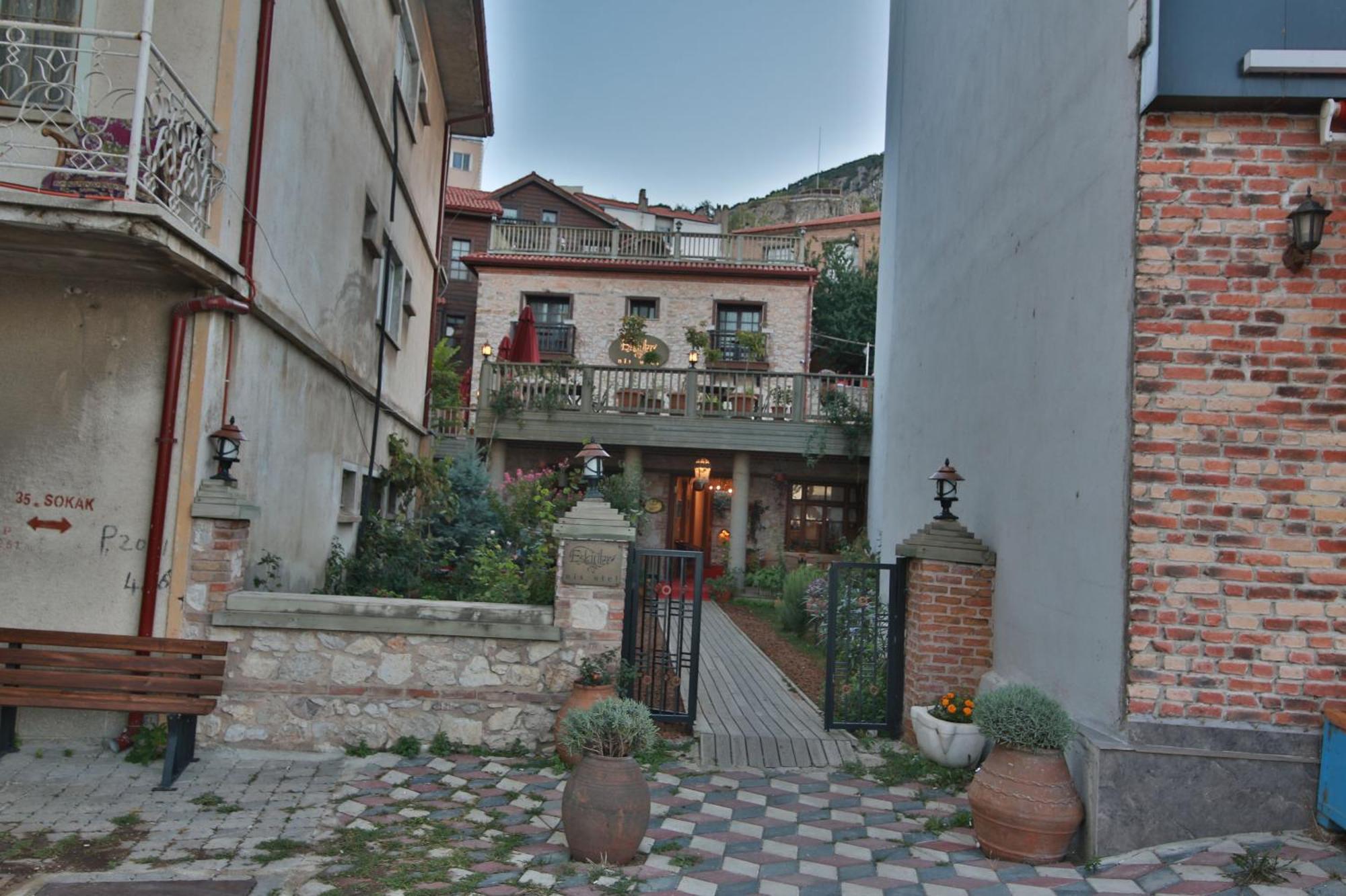 Isparta Historical Mansion Eskiciler Konagi - Cittaslow Egirdir Exteriör bild